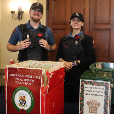 Des agents de la Sécurité publique acceptent des dons