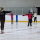 Des enfants qui jouent au hockey