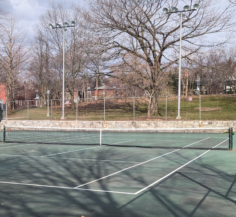 Tennis court in King George Park