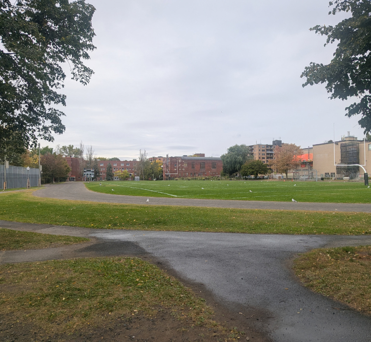 vue du terrain d'athlétisme de Westmount